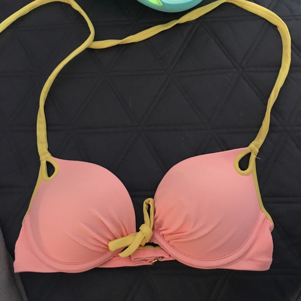 Victoria’s Secret Bikini Top